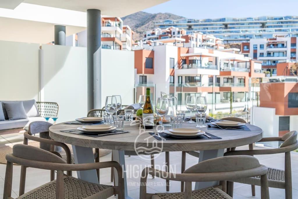 Higueronrentals Sea Breeze Appartement *